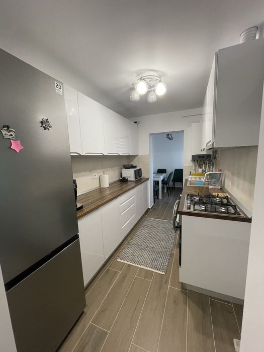 Vând apartament 2 camere Micro 1