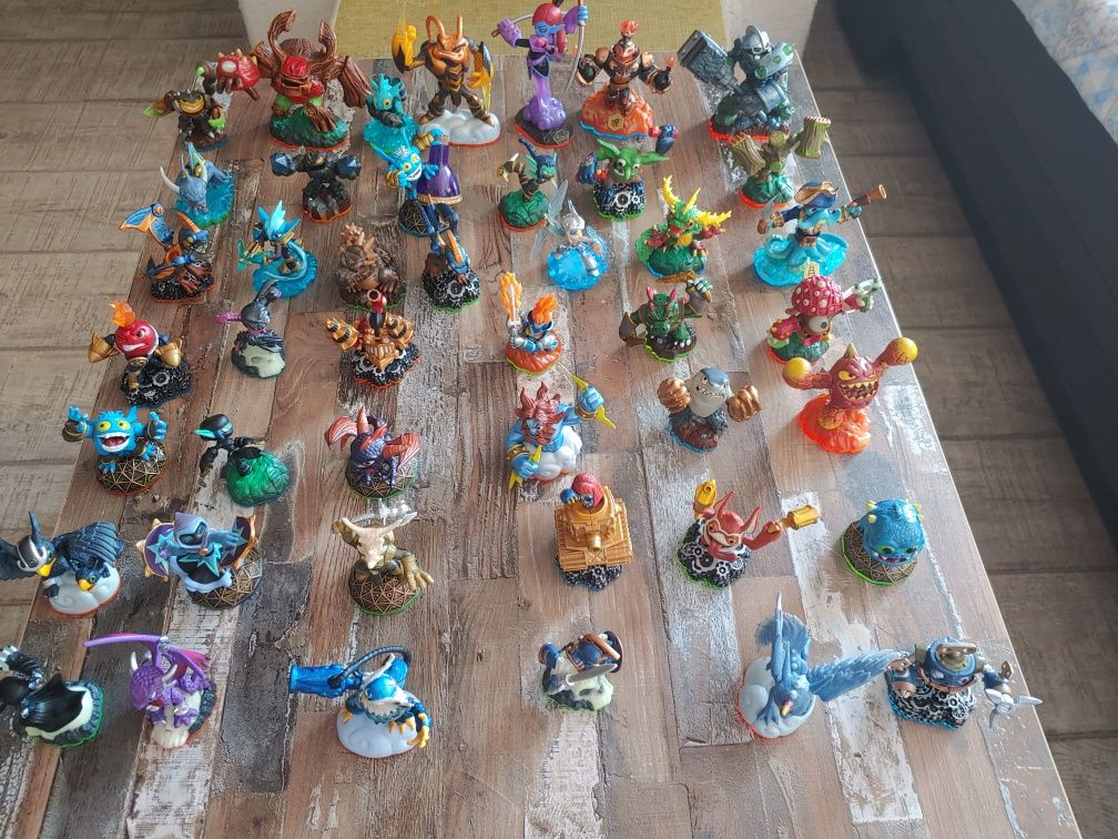 Xbox 360 Skylanders plus portals și jocuri