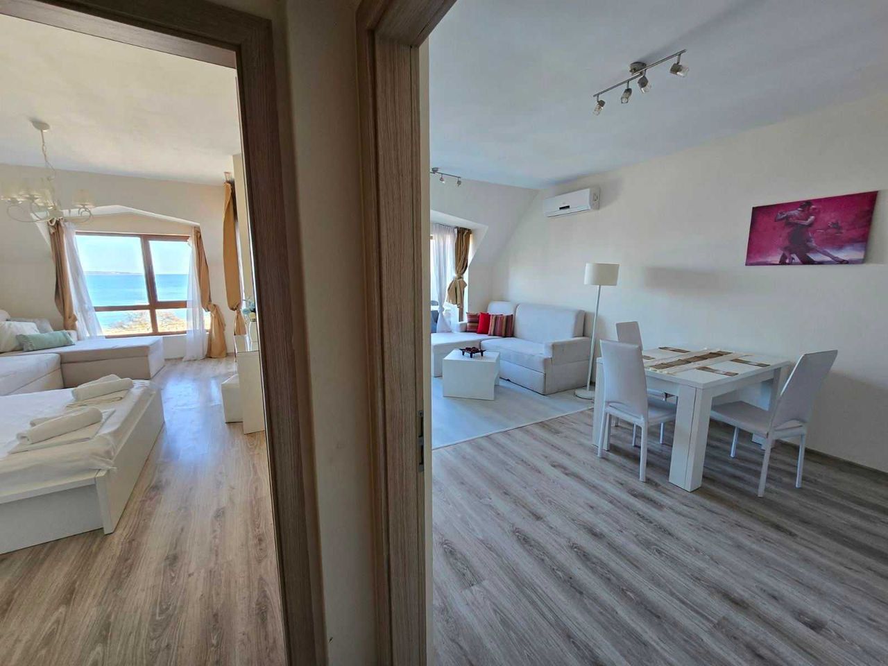 Продава се Двустаен апартамент в Варна, Аспарухово - 90 кв.м за 1556 €/кв.м - Снимка #1