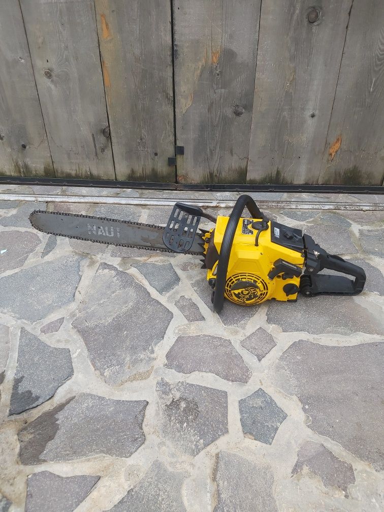 Drujbă mare Oleo-mac 7hp 1000lei fix