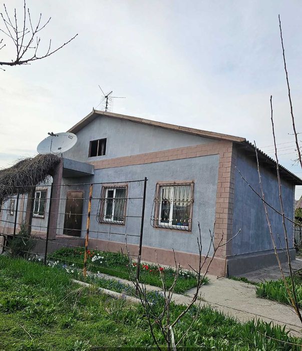 Продам 5-комн. дом 78,8 кв.метров. 15 соток.