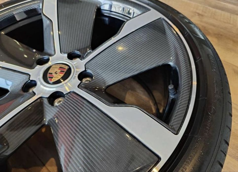 Порше тайкан джанти 21 цола / Porsche Taycan