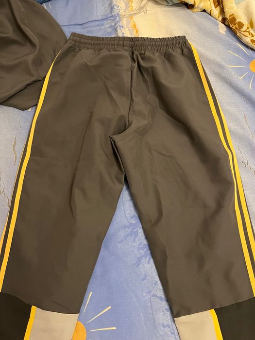 Adidas Оригинален комплект/Tracksuit S размер