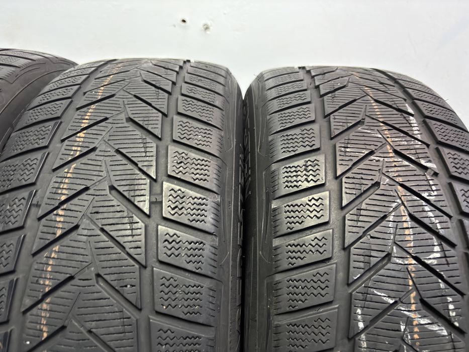 225/50R18 99V Vredestein iarna stare foarte buna