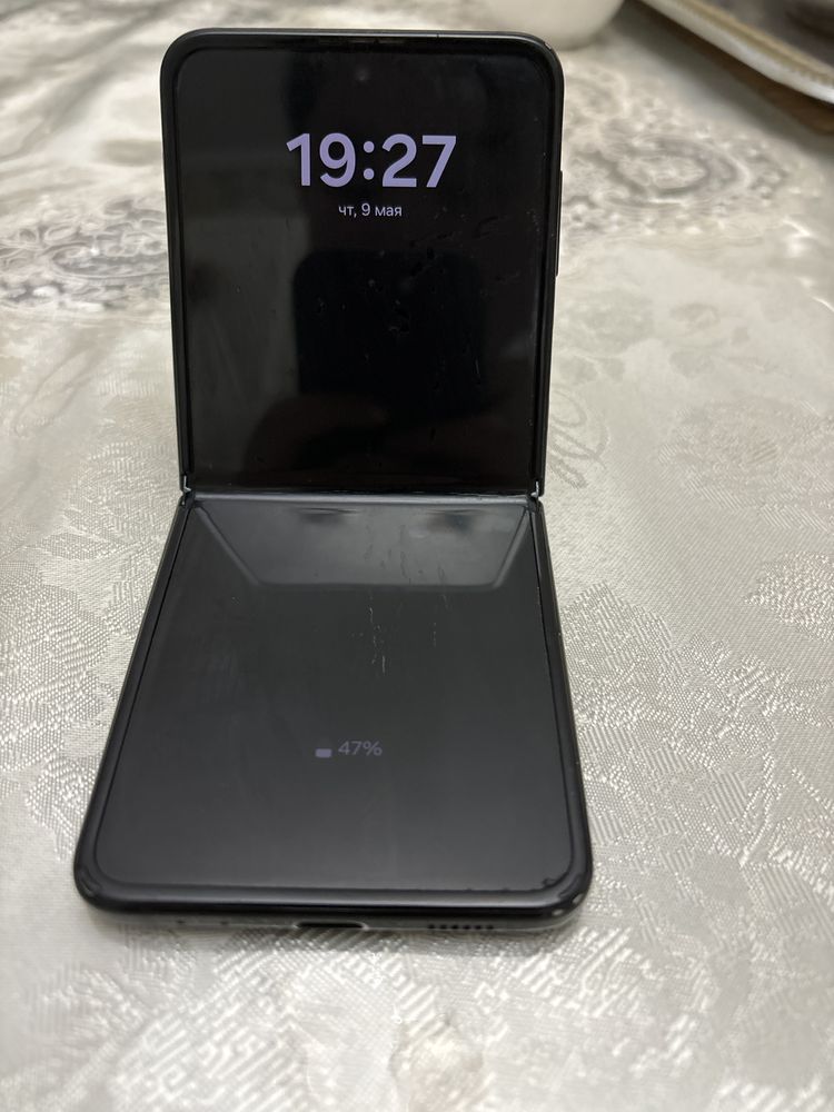 Samsung galaxy z flip3