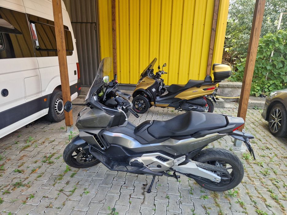 MOTOCICLETĂHonda Forza 750