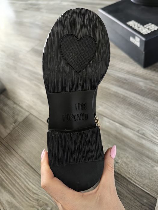 Боти LOVE MOSCHINO, 39 номер