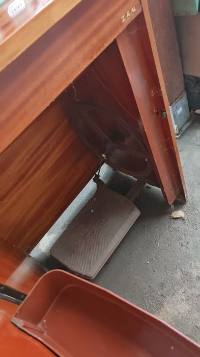 Masina de cusur ERIKA