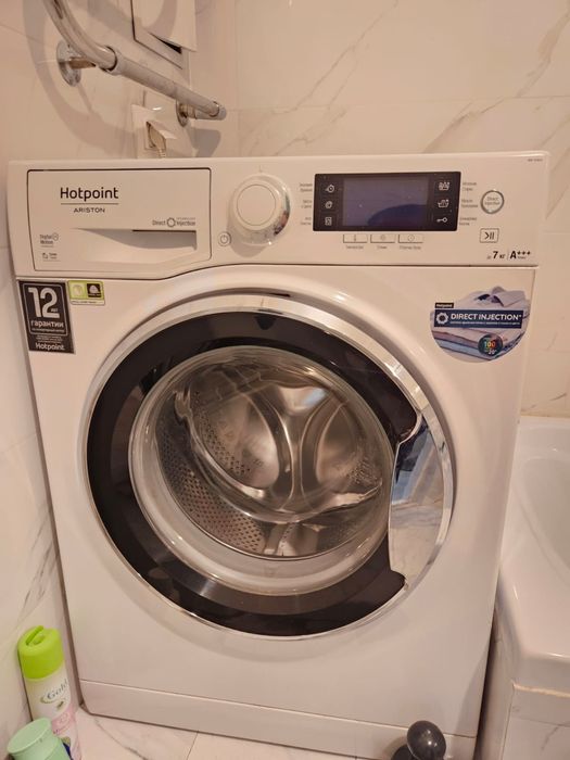 Цена покупателя! Стиральная машина Hotpoint\ Ariston 7кг в раб сост.