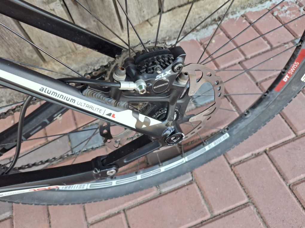 Bicicleta cube mtb full suspension