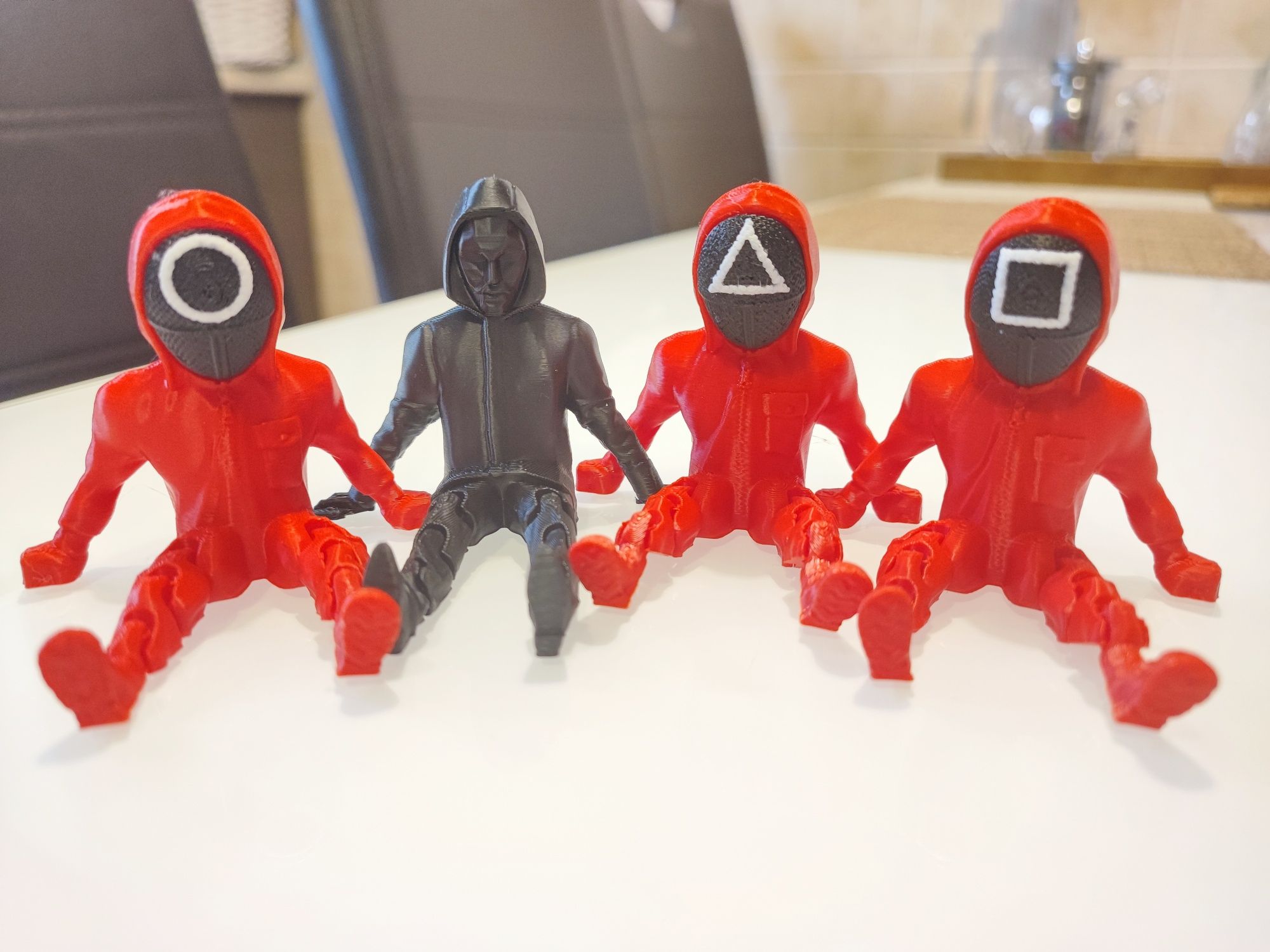 Figurine squid game