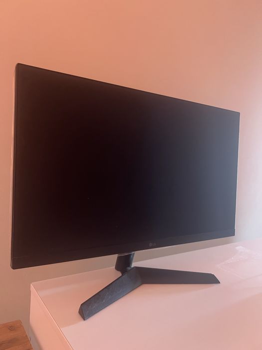 Игровой монитор LG ultragear 144 hz Ips 1 ms 24”