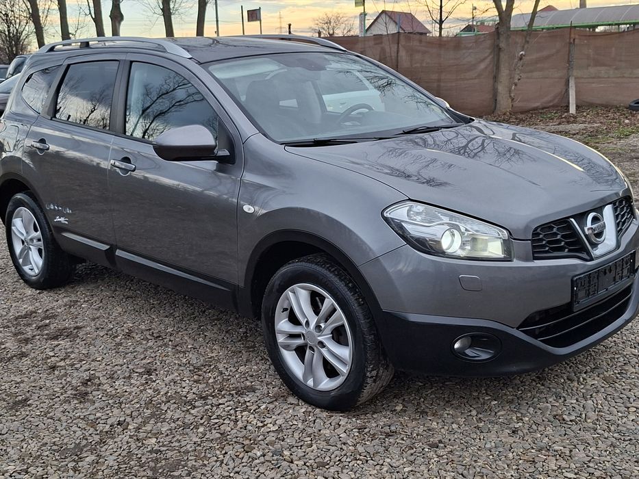 Nissan Qashgai+2