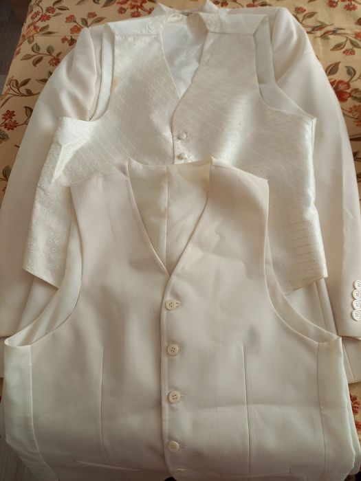 Costum mire de vanzare
