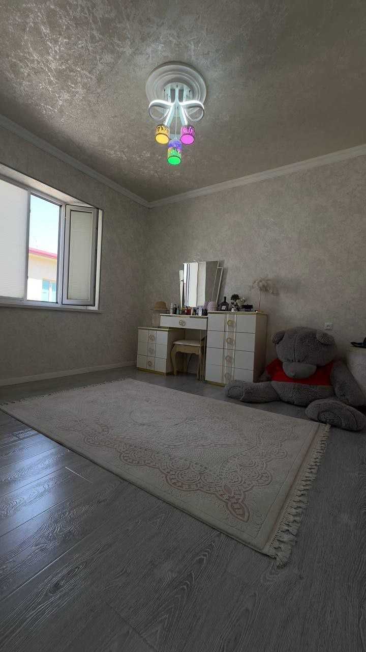 Bektemir tumanida 4 xonali uy sotiladi