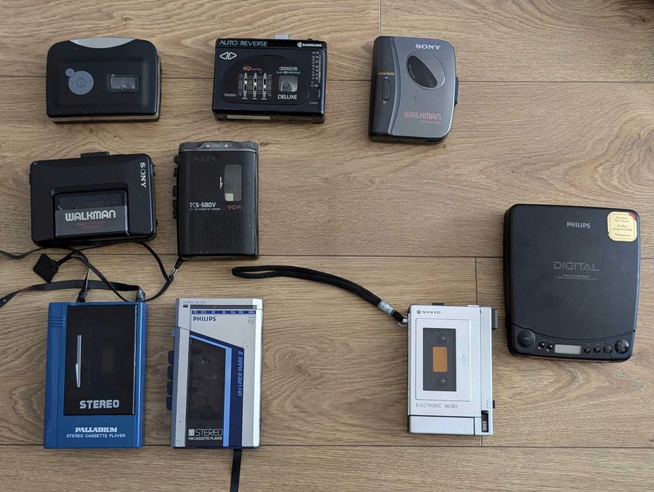 Sanyo, Denon, Sony Walk.man, Aiwa de top top