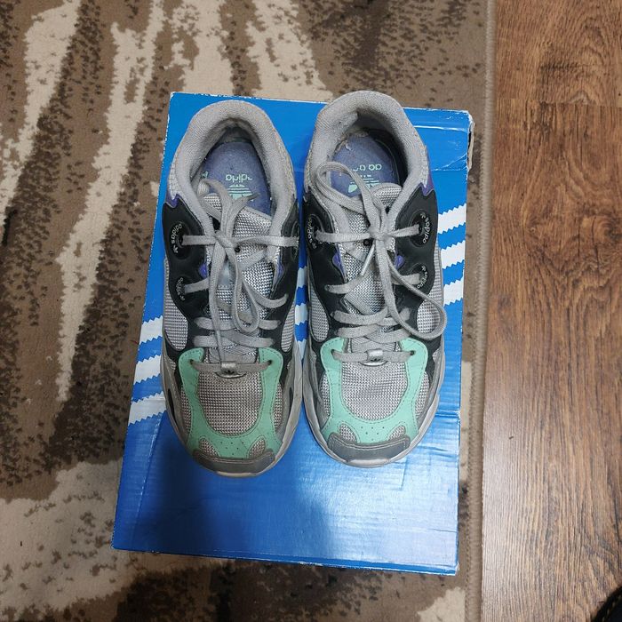 Маратонки adidas