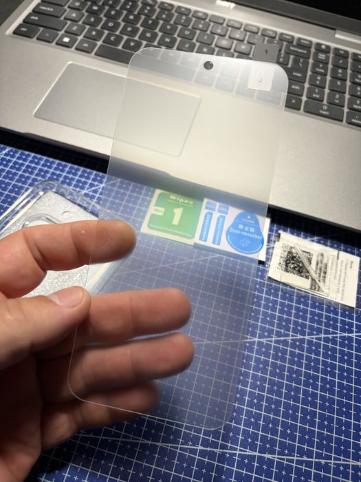 Vand husa si folie sticla pentru Nothing Phone 3a