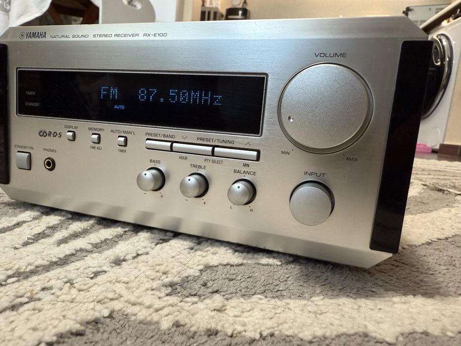 Yamaha RX-E100 мини ресивър