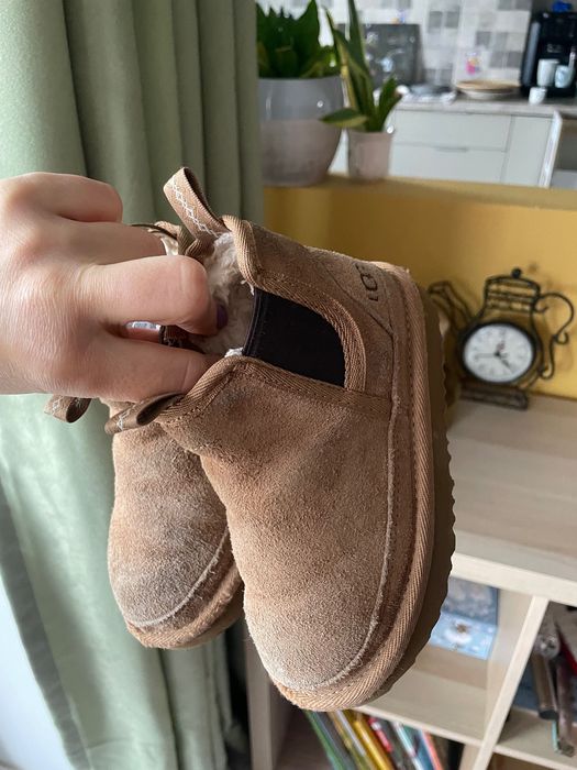 UGG mărime 25 unisex