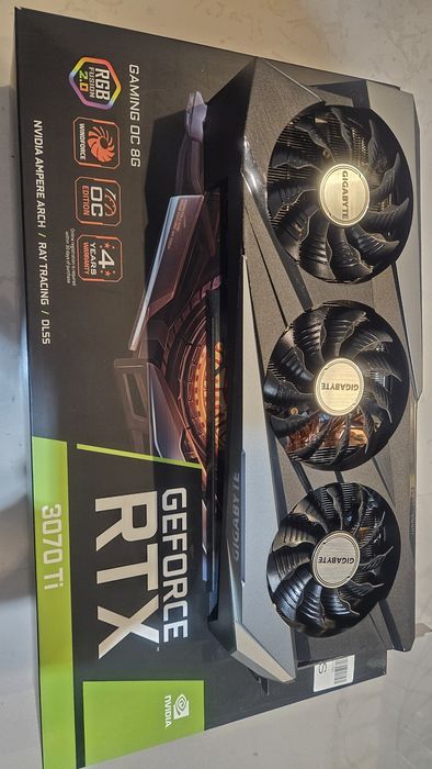 Vând NVidia RTX 3070 TI