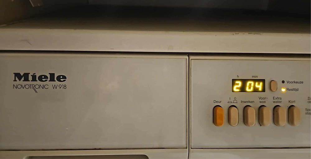 Перална машина MIELE Novotronic W918