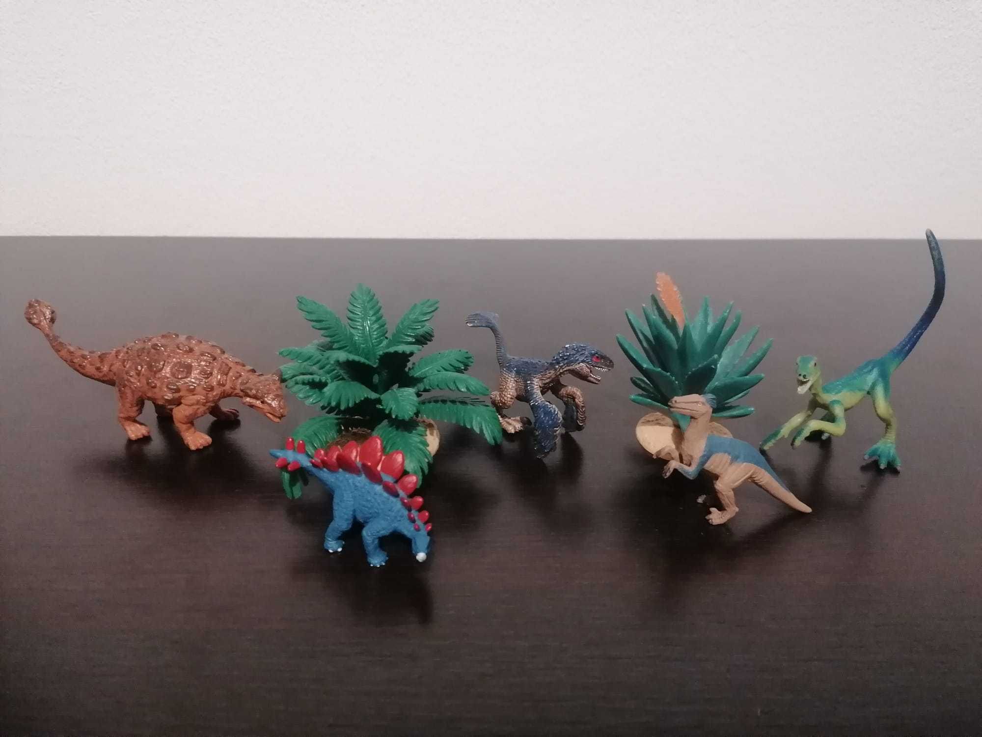 Dinozauri de vanzare