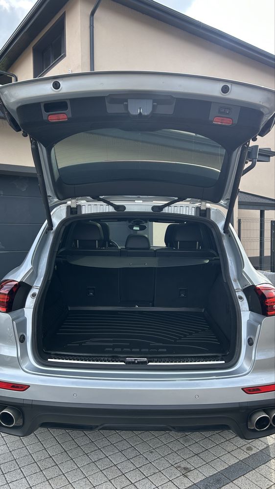 Porsche Cayenne S Twin Turbo 420кс