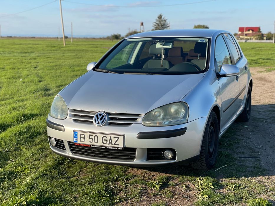 Volkwagen Golf V 1.4 FSI