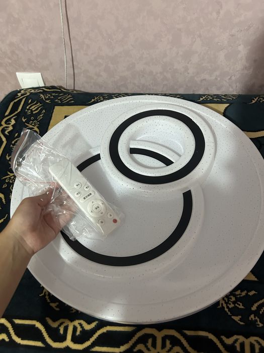 Лсютра с пультом