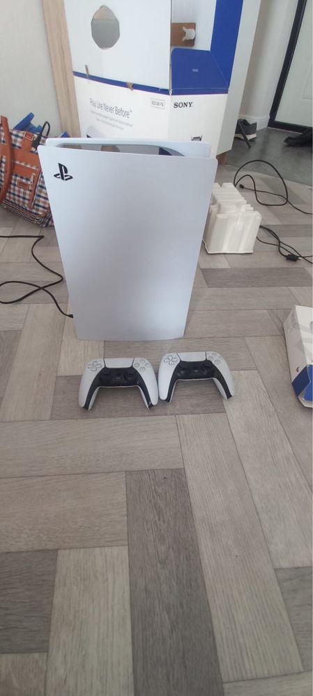 PS5 и PS4 в хорошем состоянии