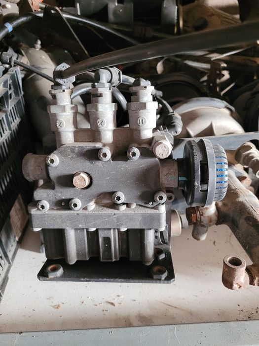 Supapa refulare, 4 cai, trailer, supapa abs  iveco eurocargo