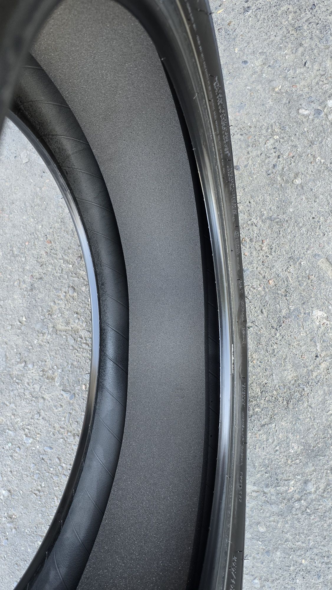 255/45/R20 Michelin