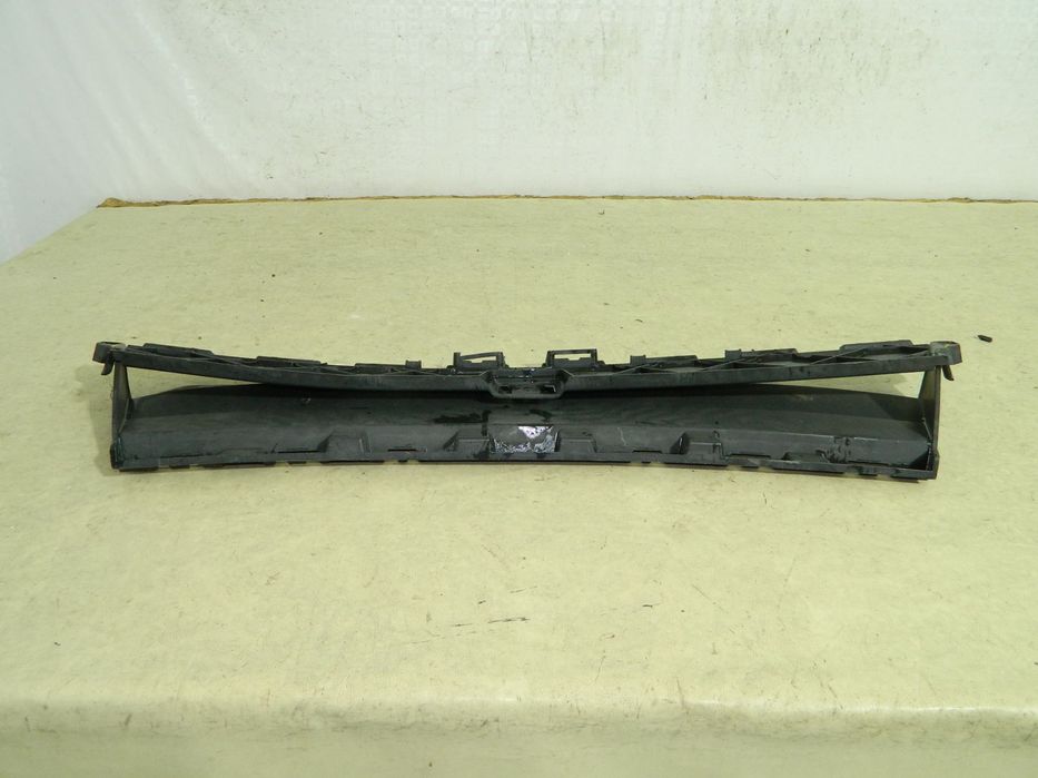 Priza aer  /  Tunel aer  /  Deflector aer inferior bara fata, VW Touareg, 2010, 2011, 2012, 2013, 2014, 2015, , 7P6121293C
