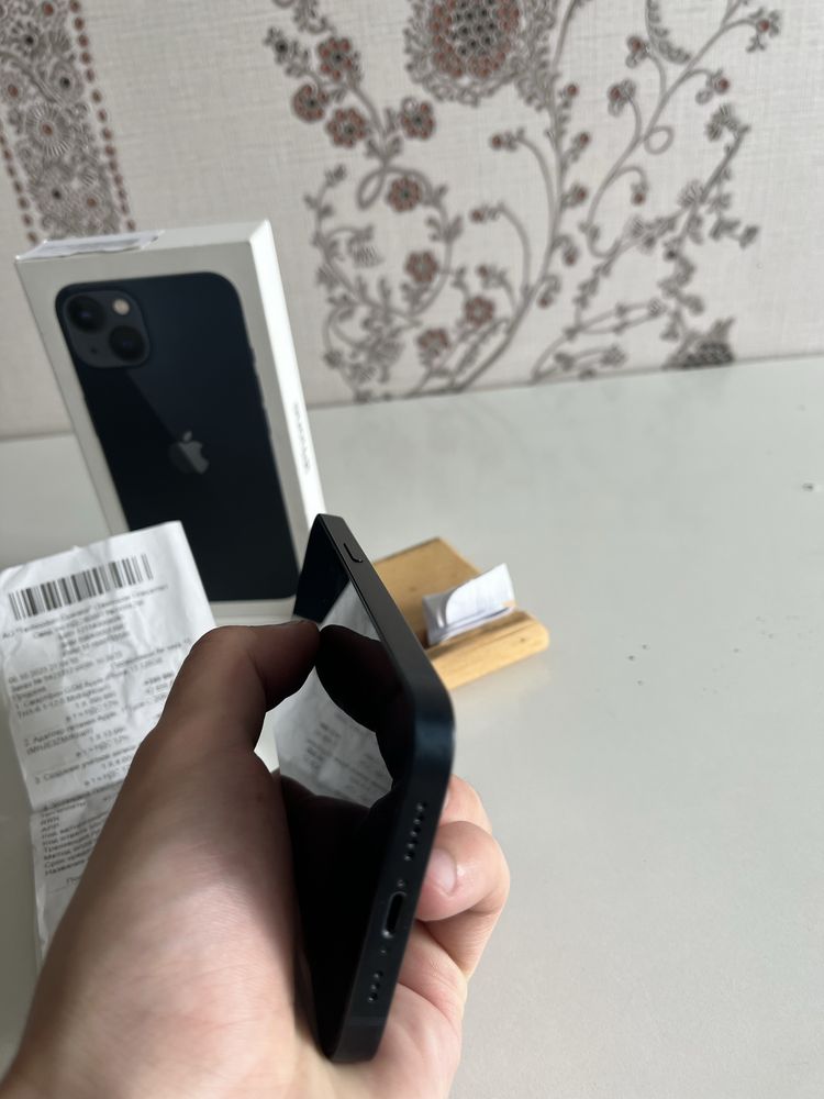 Iphone 13 в идеальном состоянии