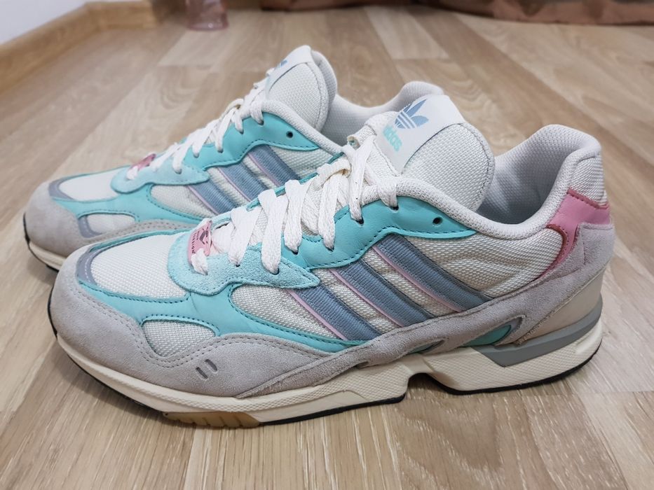 Adidasi Adidas Torsion mărimea 44 nike jordan salomon