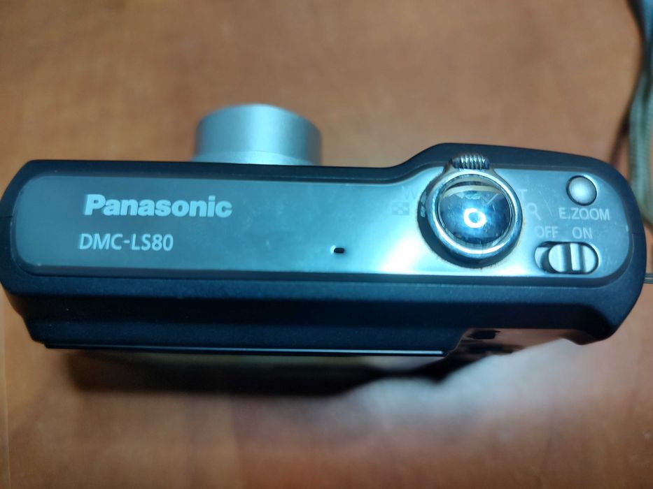 Aparat foto digital Panasonic DMC-LS80  negru
