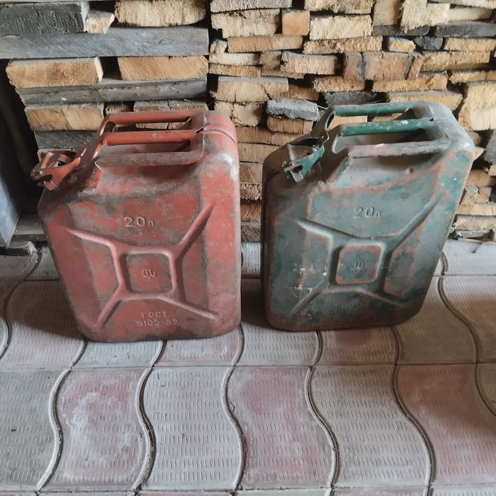 Канистры под ГСМ