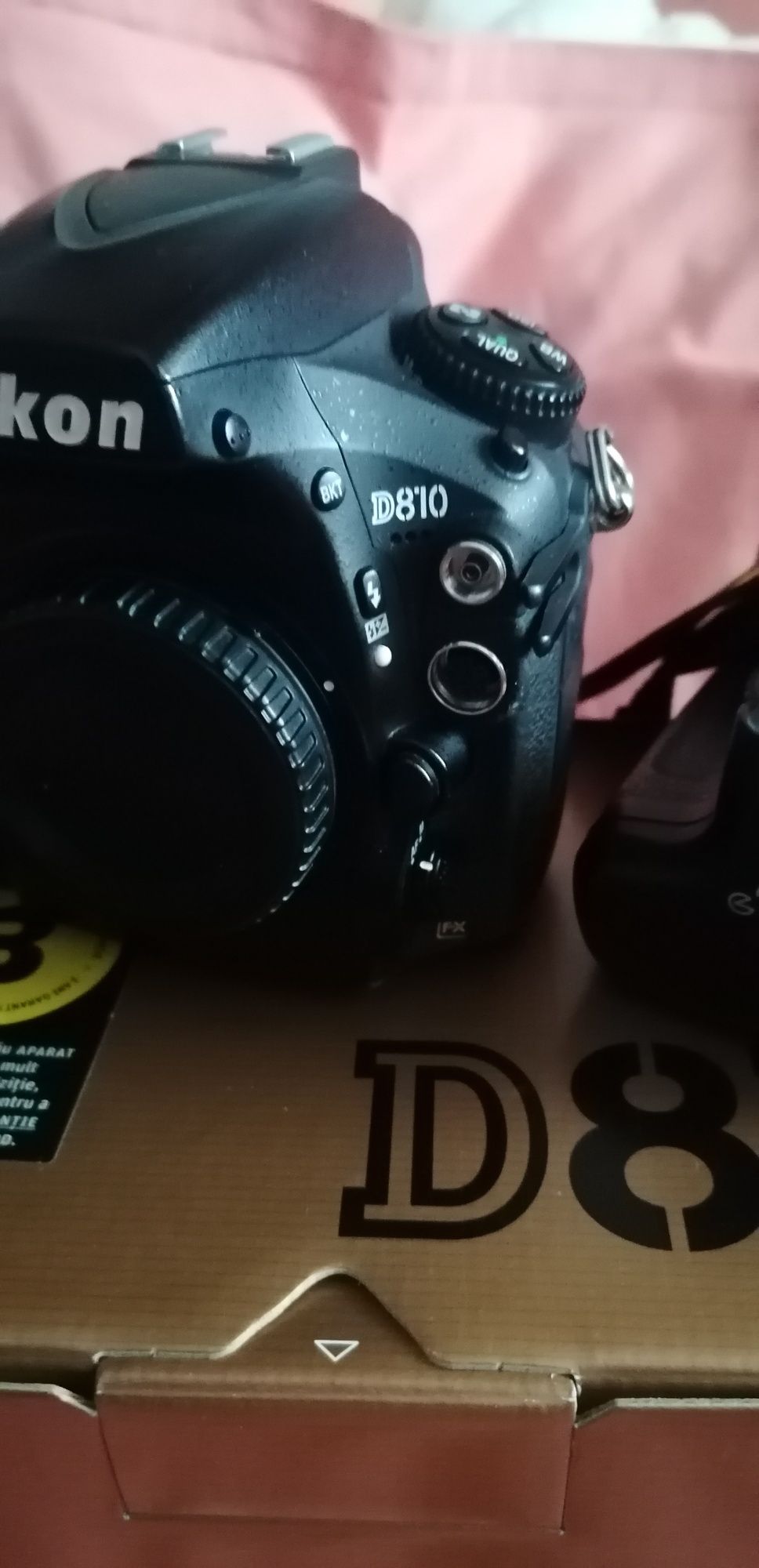 Vând dslr Nikon D810