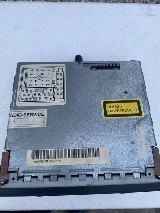 Оригинално радио от Passat B5.5 и оригинален CD changer