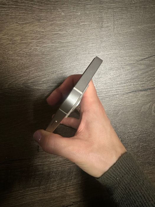 iPhone 13 mini white