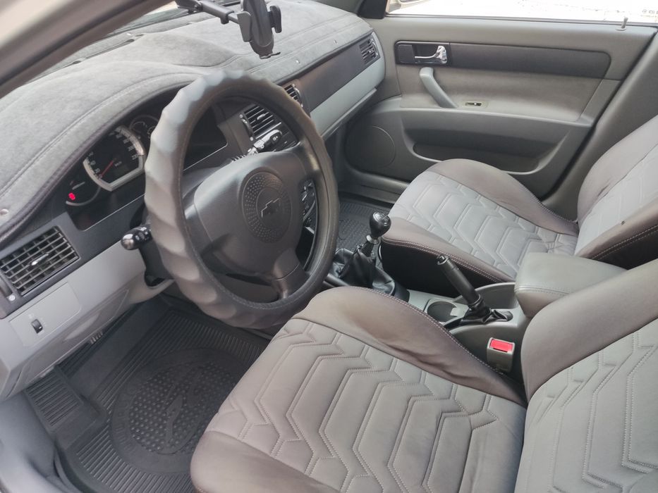 Lacetti 1.8 в отличном состоянии. 85к пробег.