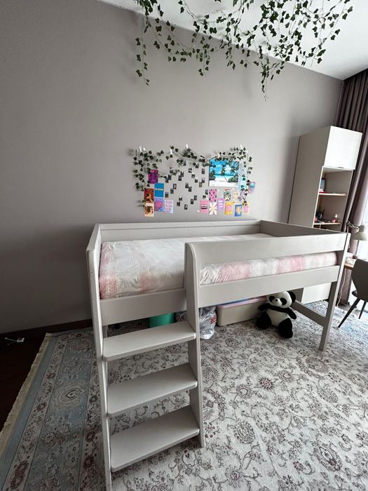 Продам детскую-подростковую кровать