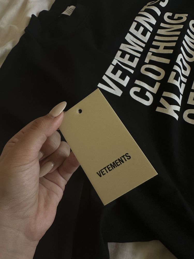Оригинална тениска Vetements