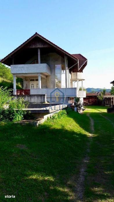 Casă în Buciumi