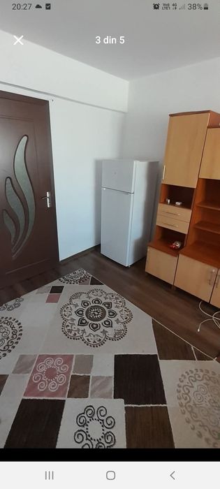 Închiriez garsoniera