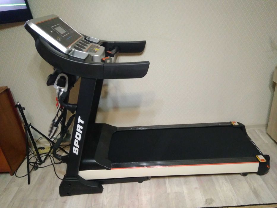 Продам беговую дорожку