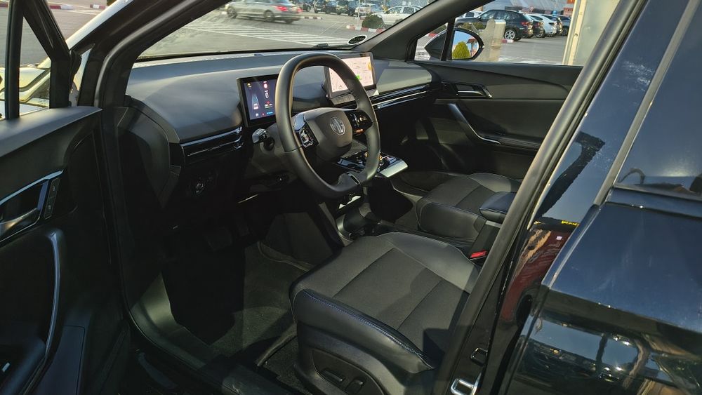 MG MG 4 Luxury, 64kw