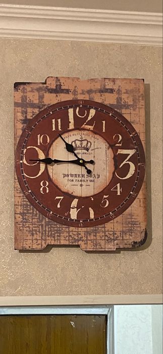 Продам настенные часы