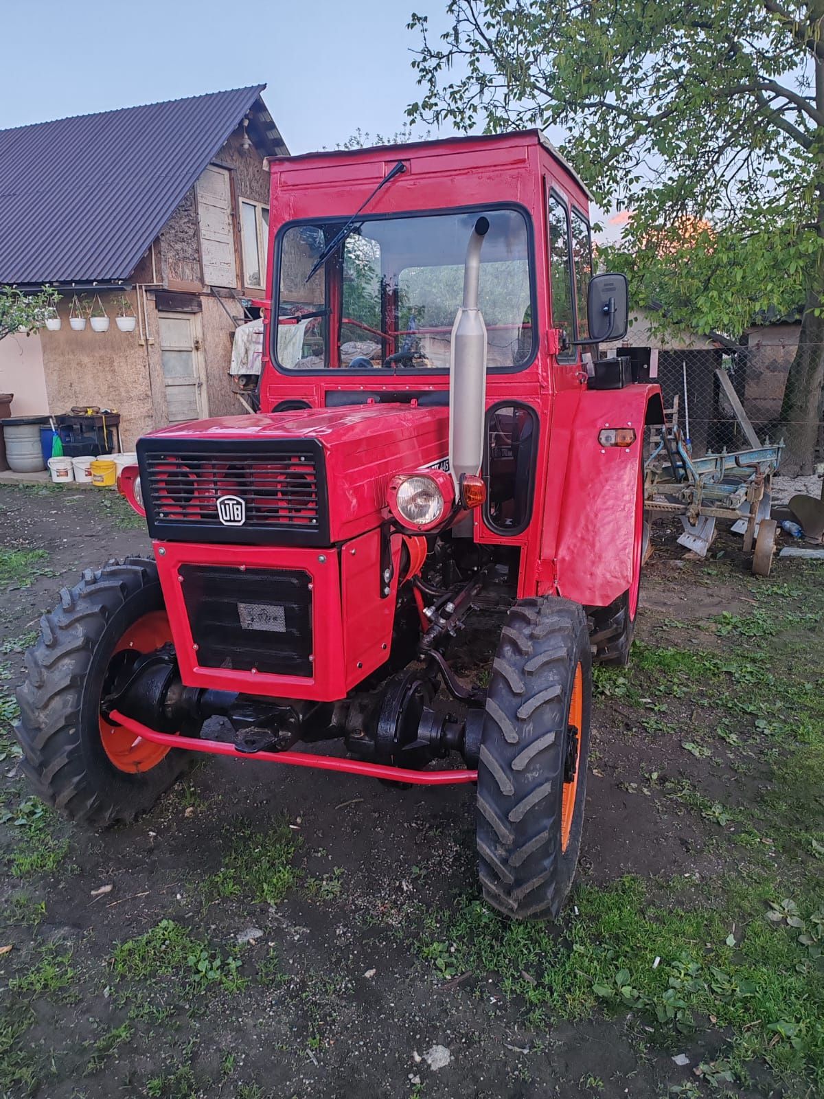 Tractor DT 445 Universal